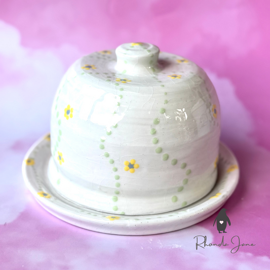Domes_Sunshine daisy cheese dome
